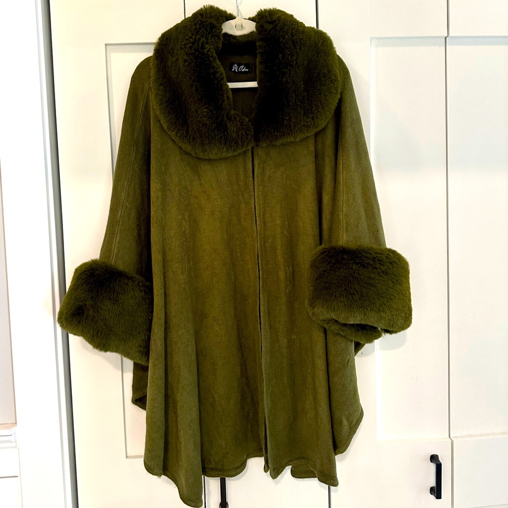 Fur trimmed cape in beautiful pine green